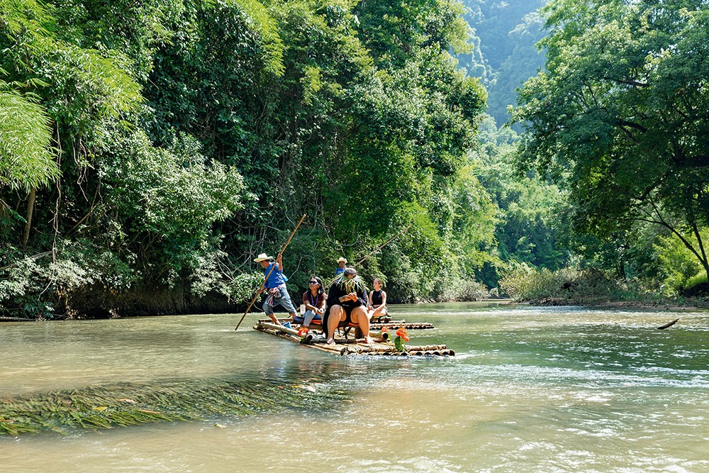 Bamboo Rafting (1 hr.)